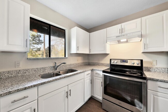 Building Photo - 5324 Westchase Ct