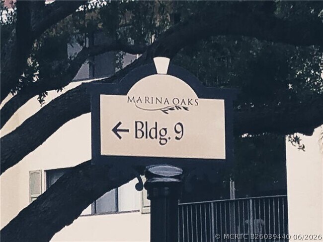 Foto del edificio - 2445 SW 18th Terrace