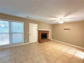 Building Photo - 1117 Booth Ct SW