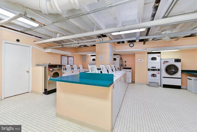 LARGE LAUNDRY ROOM - 4301 Massachusetts Ave NW