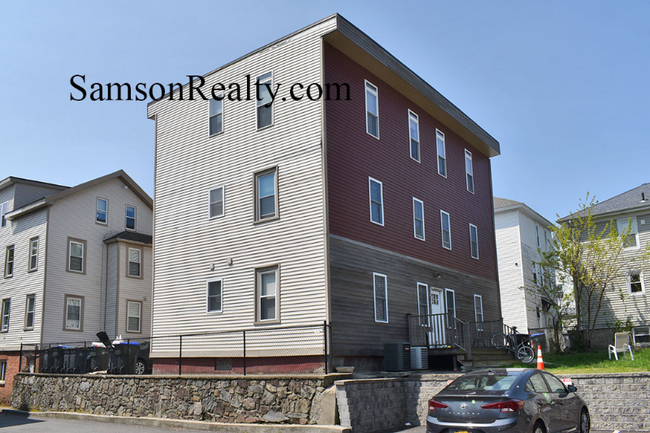 Building Photo - 14 Trenton St