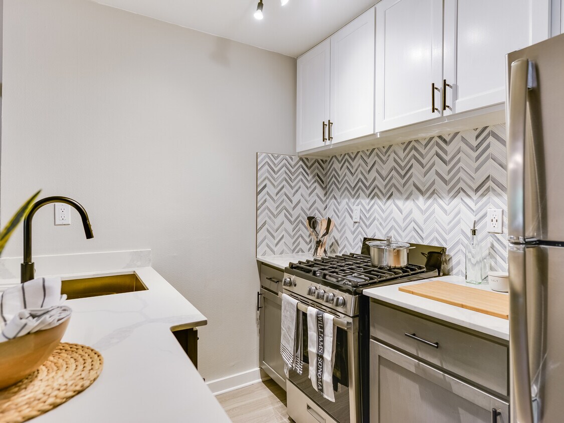 Deep Eddy Flats Apartments in Austin, TX