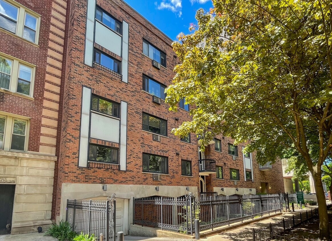 Primary Photo - 2336 N Commonwealth Ave