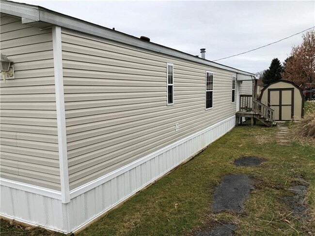 Building Photo - 25 Old Plank Rd