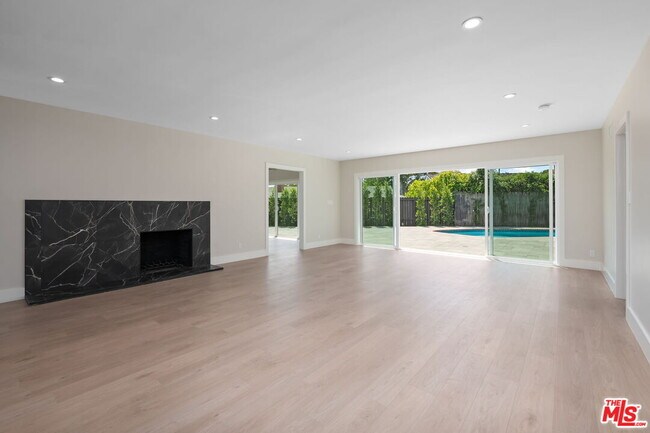 Building Photo - 13208 Dobbins Pl
