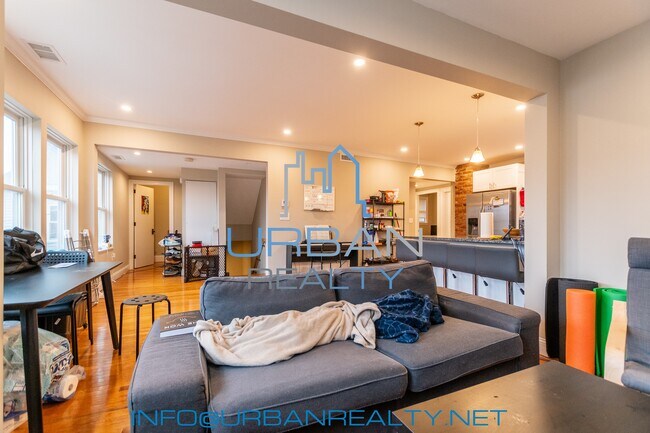 Living Room - 107 Kenrick St