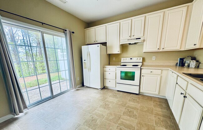 Foto del edificio - 4108 Brenmar Ln