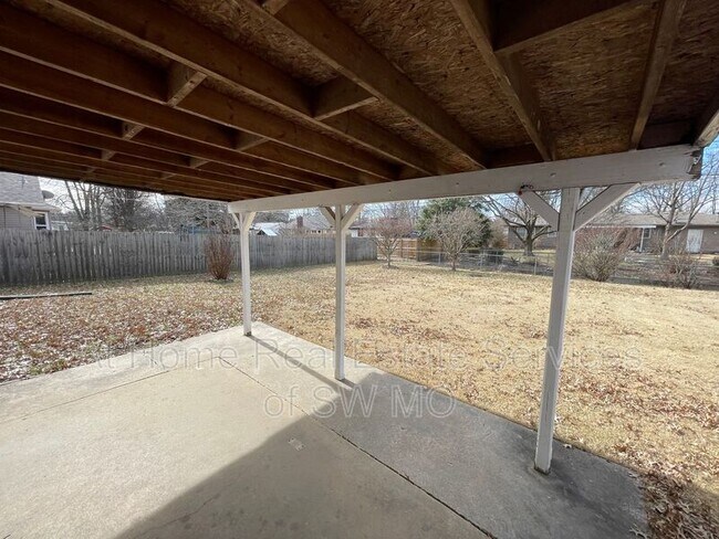 Building Photo - 2445 S Prospect Ave