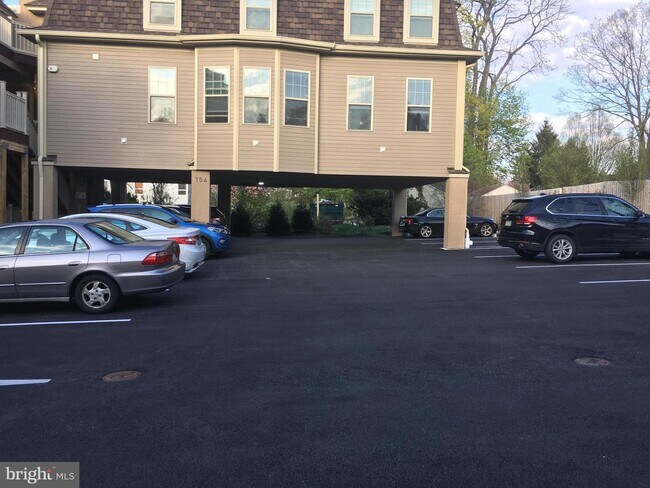 Foto del edificio - 152 W King St