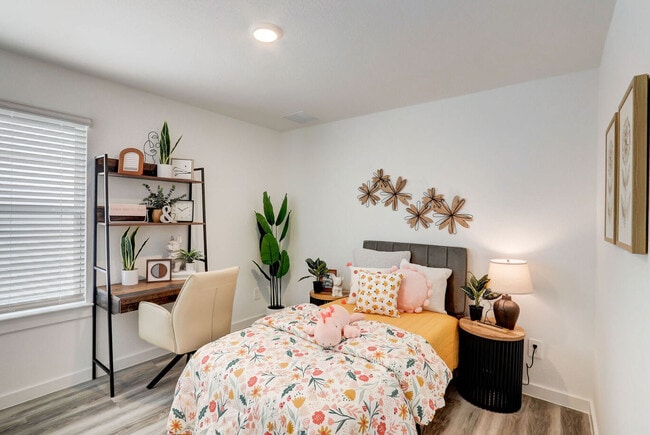 Building Photo - Dawson