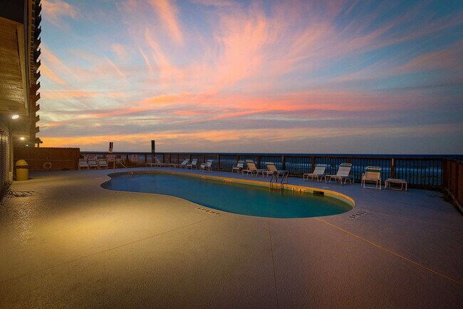 Foto del edificio - 824 N Waccamaw Dr