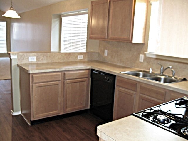 Building Photo - 10410 Falling Rapids Ct