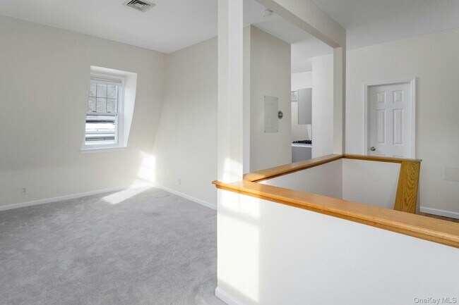 Foto del edificio - 11 Edgemont Rd