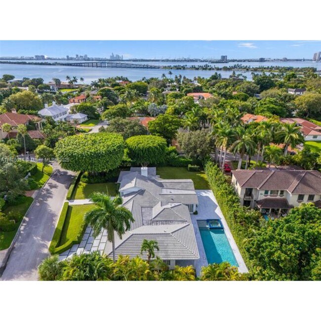 Foto del edificio - 4380 Lake Rd