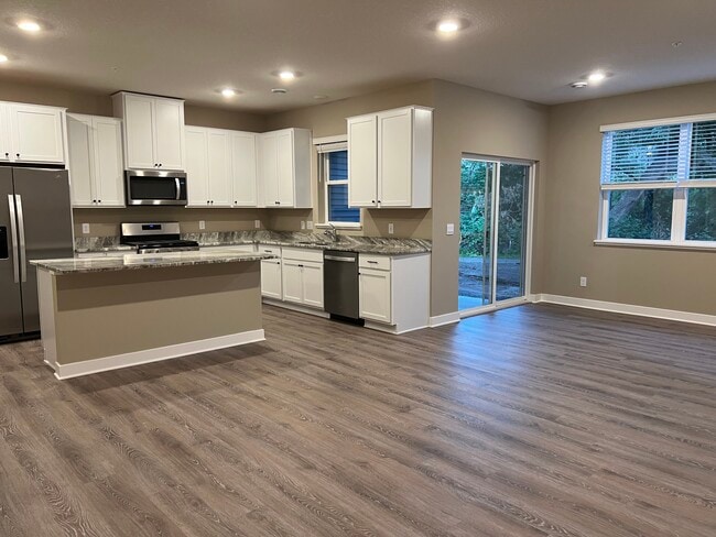 Building Photo - 13853 Kaylemore Trl