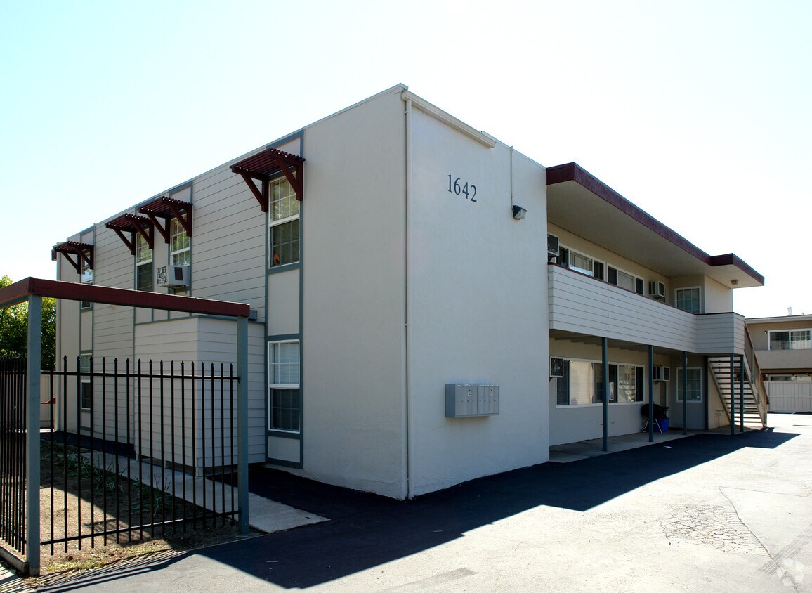 1642 Clayton Rd, Concord, CA 94520 Apartments in Concord, CA