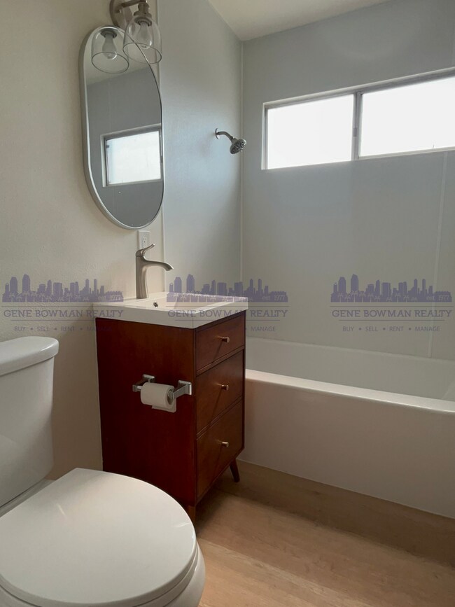 Foto del edificio - Charming 2BR Home in Prime San Diego Location