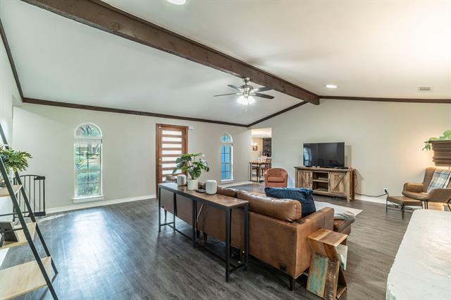 Foto del edificio - 2605 Briarwood Dr