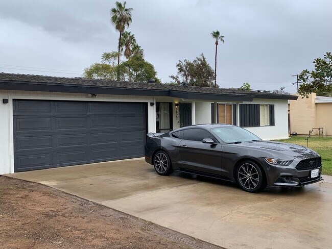 Foto del edificio - 3827 Palo Dr