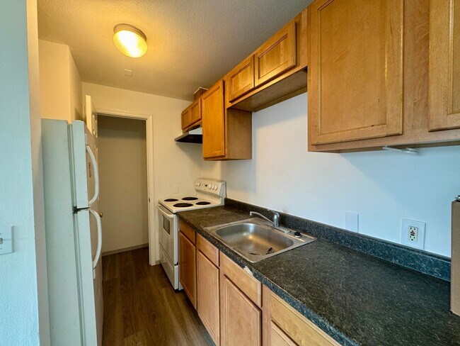 Foto del edificio - Move-In Ready One-Bedroom in Highland Park