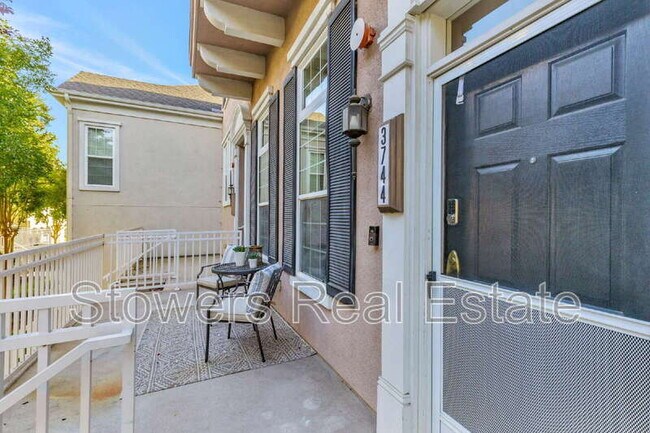 Foto del edificio - 3744 Whitworth Dr