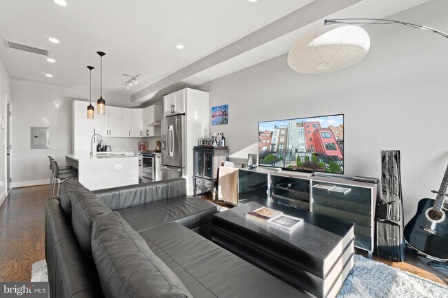Foto del edificio - 3525 14th St NW