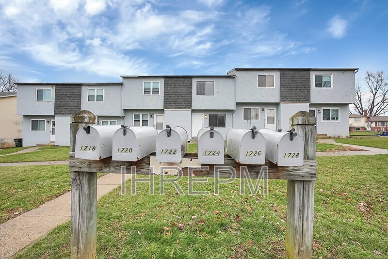 Foto principal - 1726 River Bend Rd