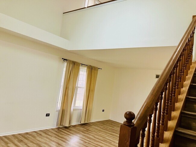 Foto del edificio - 3524 Willowview Ct