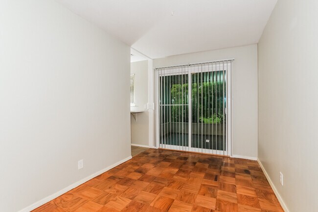 Foto del edificio - 12151 Chesterdale Rd