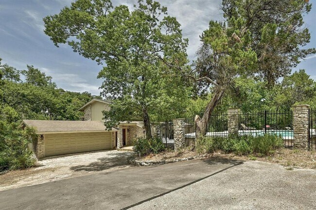 Building Photo - 509 Laurel Valley Rd