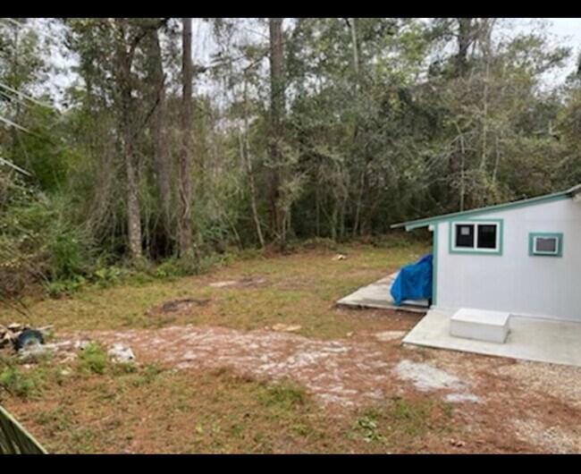 Building Photo - 62067 Military Rd