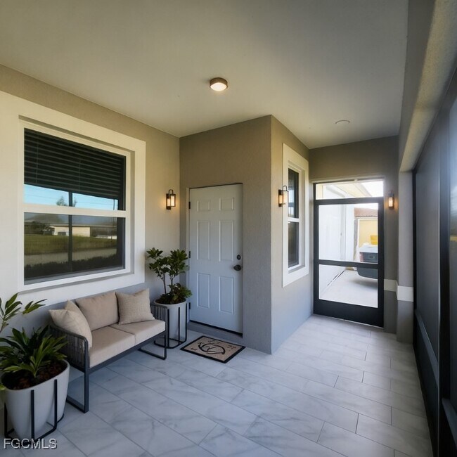 Foto del edificio - 2431 Paul Ave S