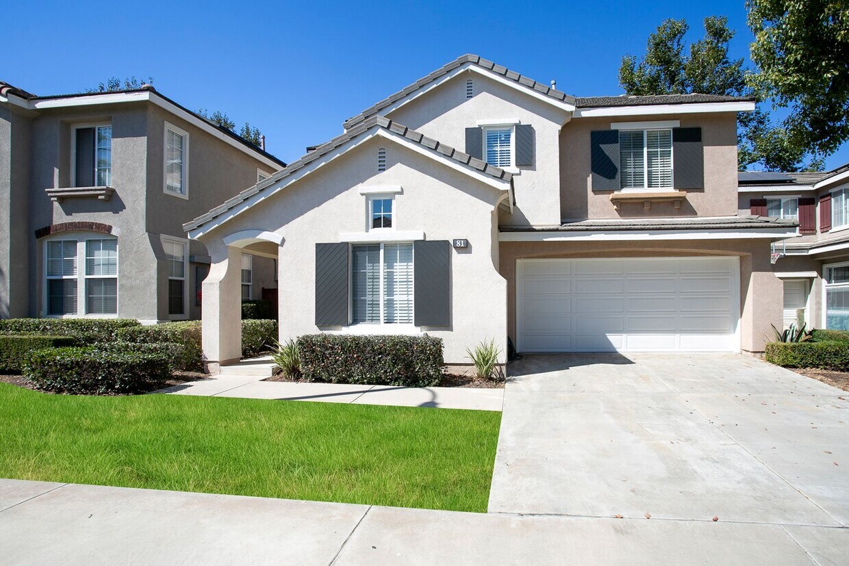 Primary Photo - Stunning Aliso Viejo Pool Home 4 Bedroom