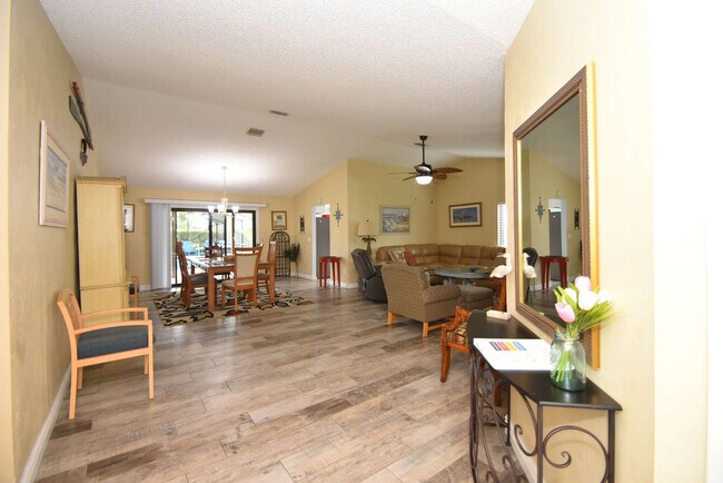 Foto del edificio - 3 Cherokee Ct W