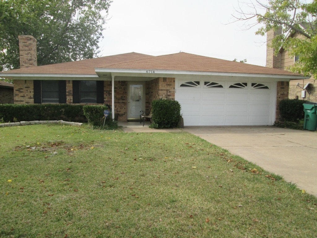 Primary Photo - 6714 Sayle St