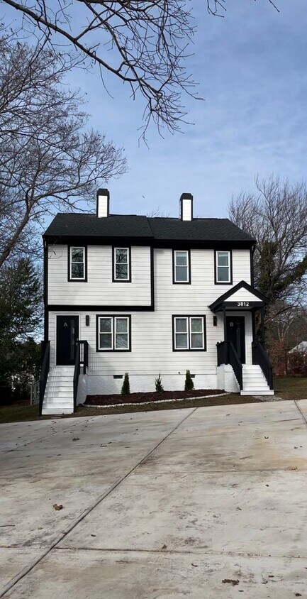 Foto principal - Luxurious 2BD, 1.5BA Raleigh Unit (B) in a Prime Location Near NC State University