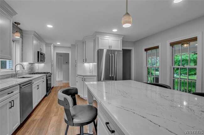 Foto del edificio - 5940 Thompson Rd