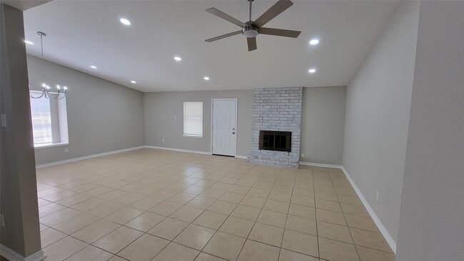 Building Photo - 7646 Winkle Wood Ln