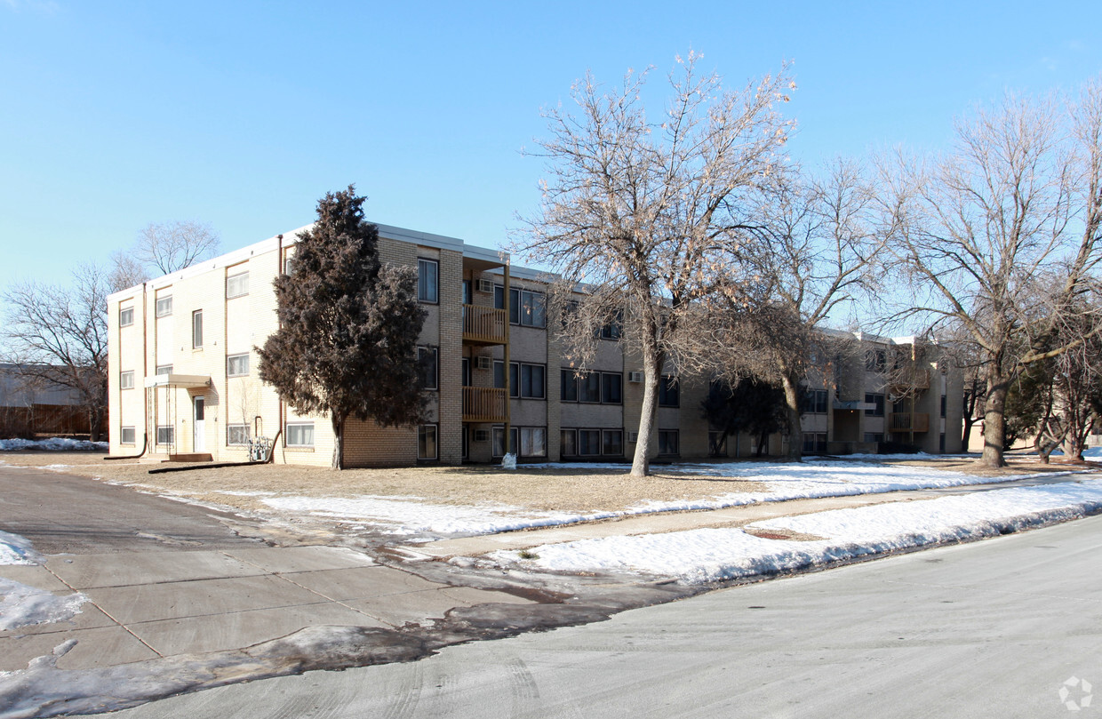 Primary Photo - Beard Ave Apartments