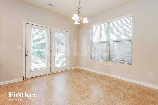 Foto del edificio - 2648 Cornwall Dr