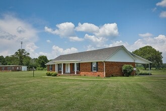 Building Photo - 9934 TN-22