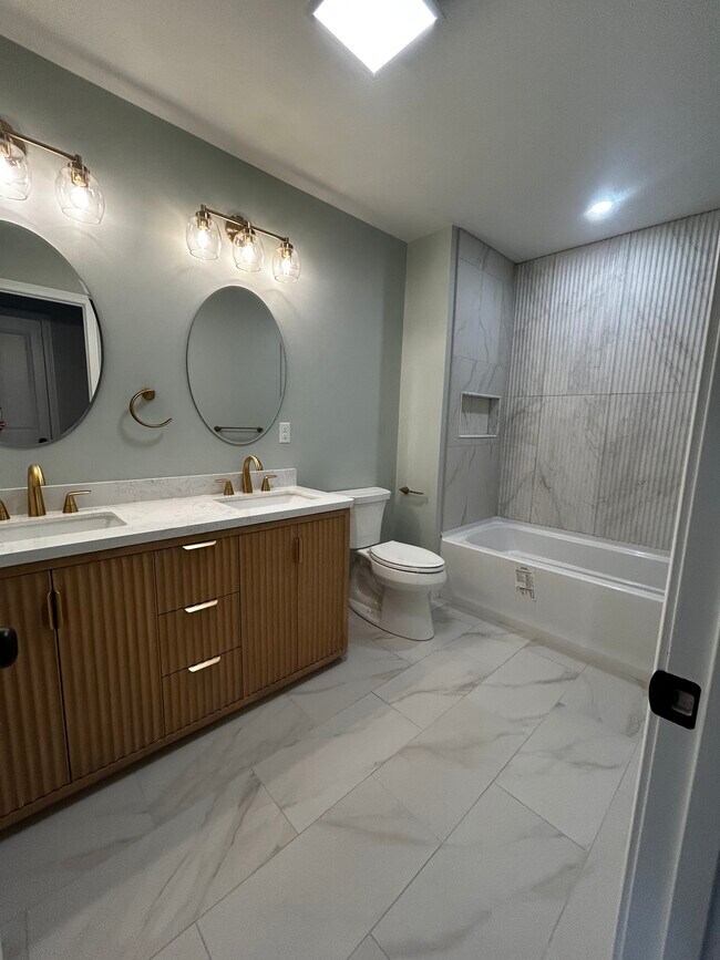 Foto del edificio - 246 Front St