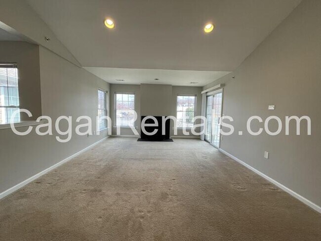Foto del edificio - 4 Lackland Ave
