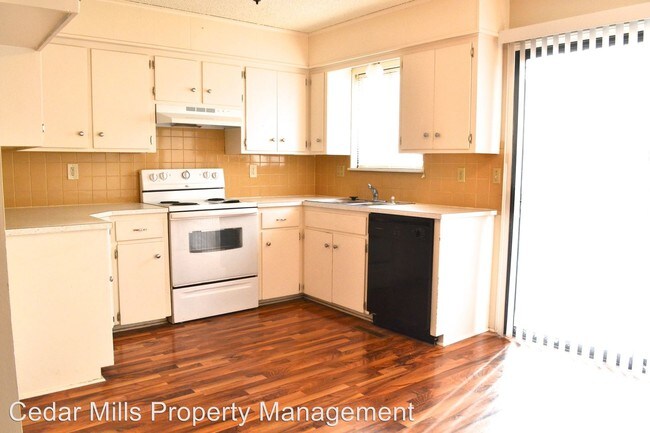 Building Photo - 1460 N Brunswick St