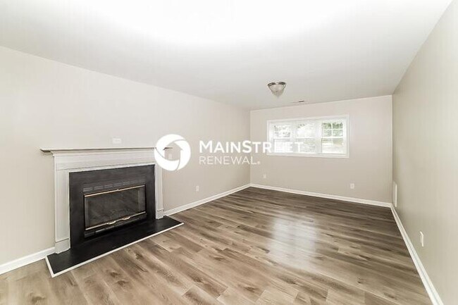 Building Photo - 3 Bedroom Pet-Friendly Home in LEWISVILLE,...