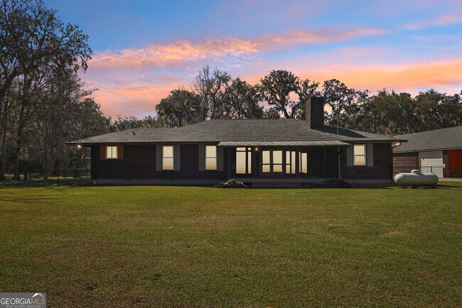 Foto del edificio - 325 White Oak Pl