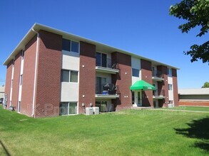 Building Photo - 3409 11th Ave S