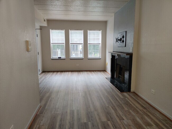 Foto del edificio - 1438 N Campbell Ave