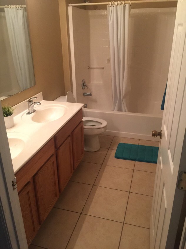 Foto del edificio - 123 Main St