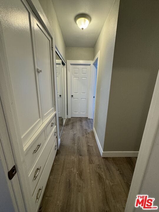 Foto del edificio - 1048 W 62nd St